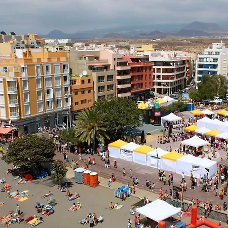 Despierta Junto Al Mar *